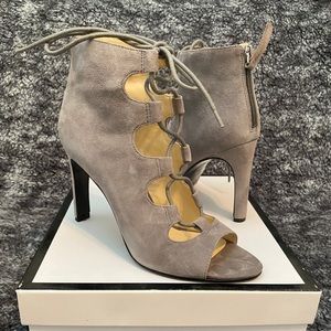 Nine West suede lace up stiletto pump heels 7 new